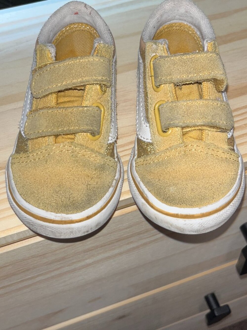 Vans Old Skool Toddler 6 Mustard Yellow Glitter Velcro Sneakers